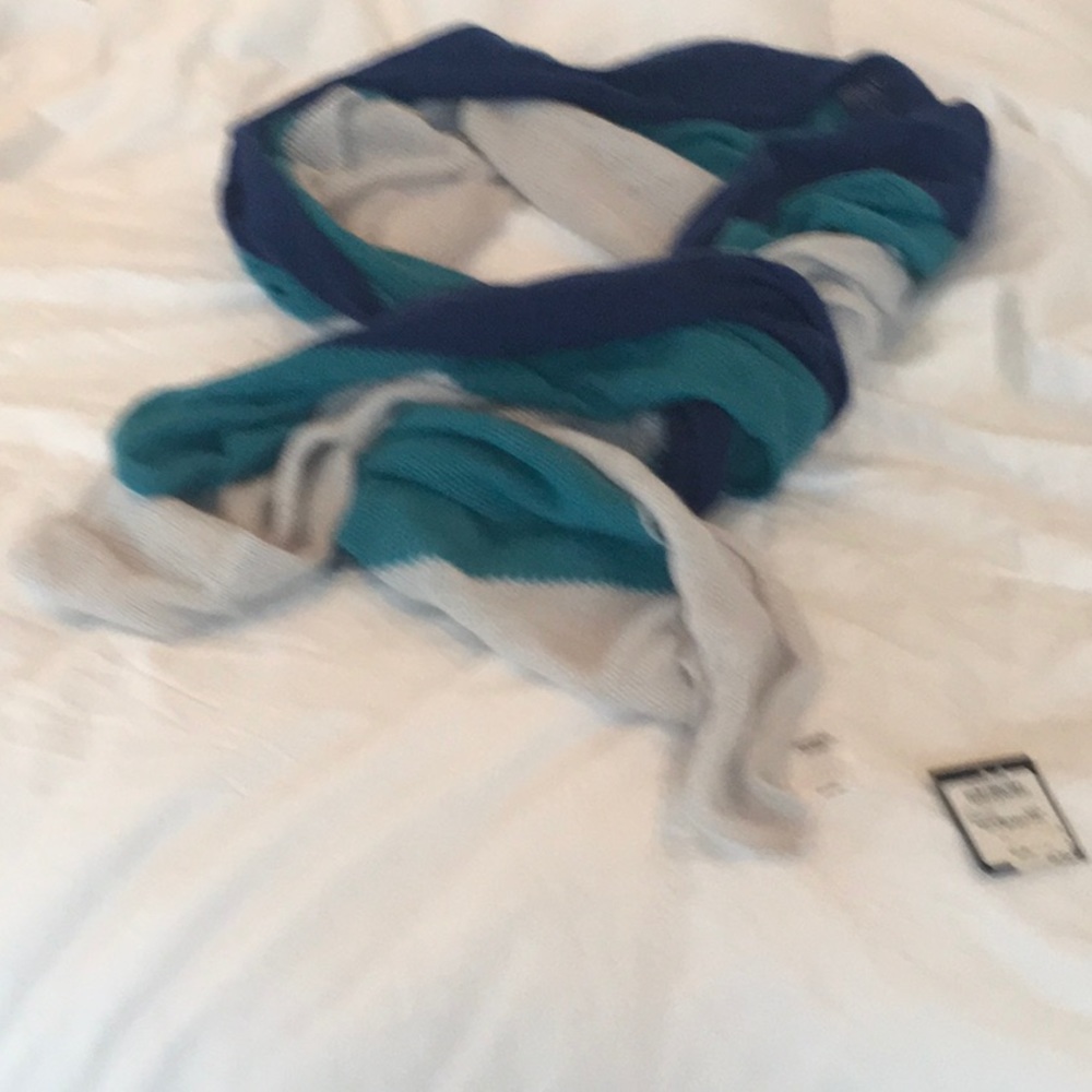 New with tag colorful knit cashmere and wool scarf